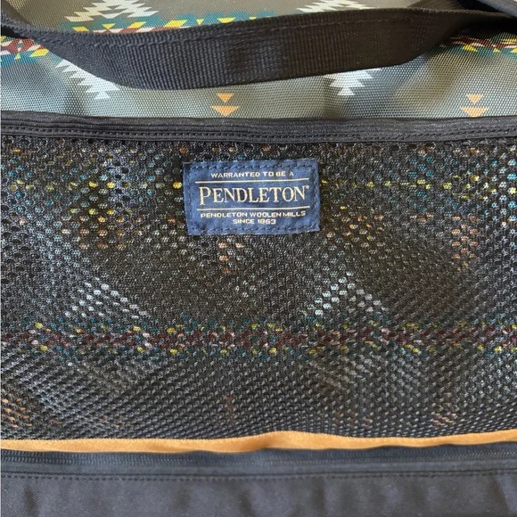 Pendleton RANCHO ARROYO EXPLORER CARRYALL WEEKENDER - NEW, tags included - Picture 7 of 10